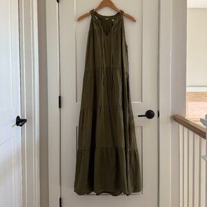 T Tahari Halter Tiered Maxi Dress, Size Medium, Olive Green EUC